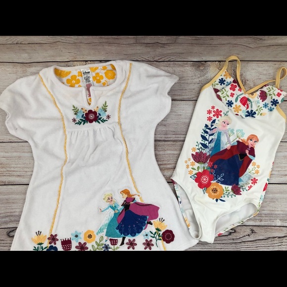 Disney Other - Disney’s Frozen swim set.